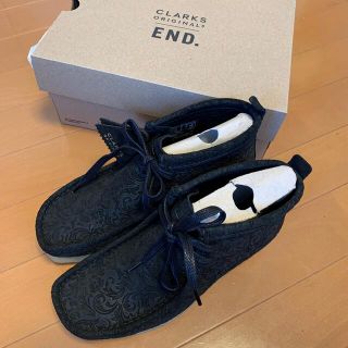 クラークス(Clarks)のEND. x Clarks Wallabee Boot Floral Black(ブーツ)