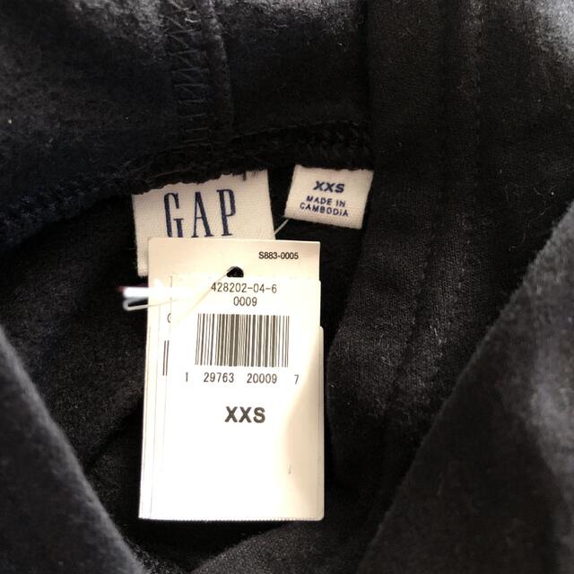 GAP Kids(ギャップキッズ)の新品　GAP パーカー　ブラック　キッズ　XXSサイズ その他のその他(その他)の商品写真