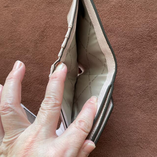 Michael Kors(マイケルコース)のマイケルコース 三つ折財布 ブロッサム ピンク レディースのファッション小物(財布)の商品写真