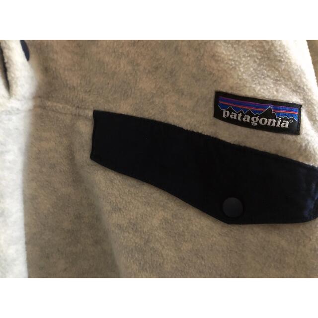 patagonia(パタゴニア)のPatagoniaシンチラスナップTオートミール レディースのトップス(トレーナー/スウェット)の商品写真