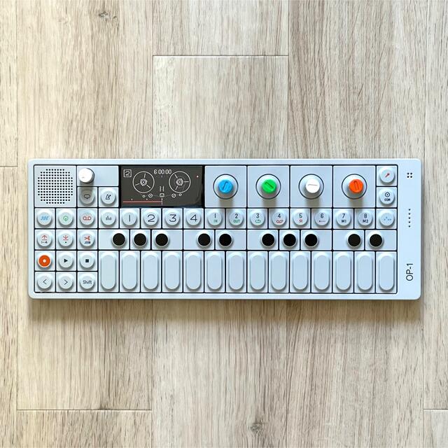 Teenage Engineering OP-1鍵盤楽器 - キーボード/シンセサイザー Teenage Engineering OP-1鍵盤楽器 - キーボード/シンセサイザー
