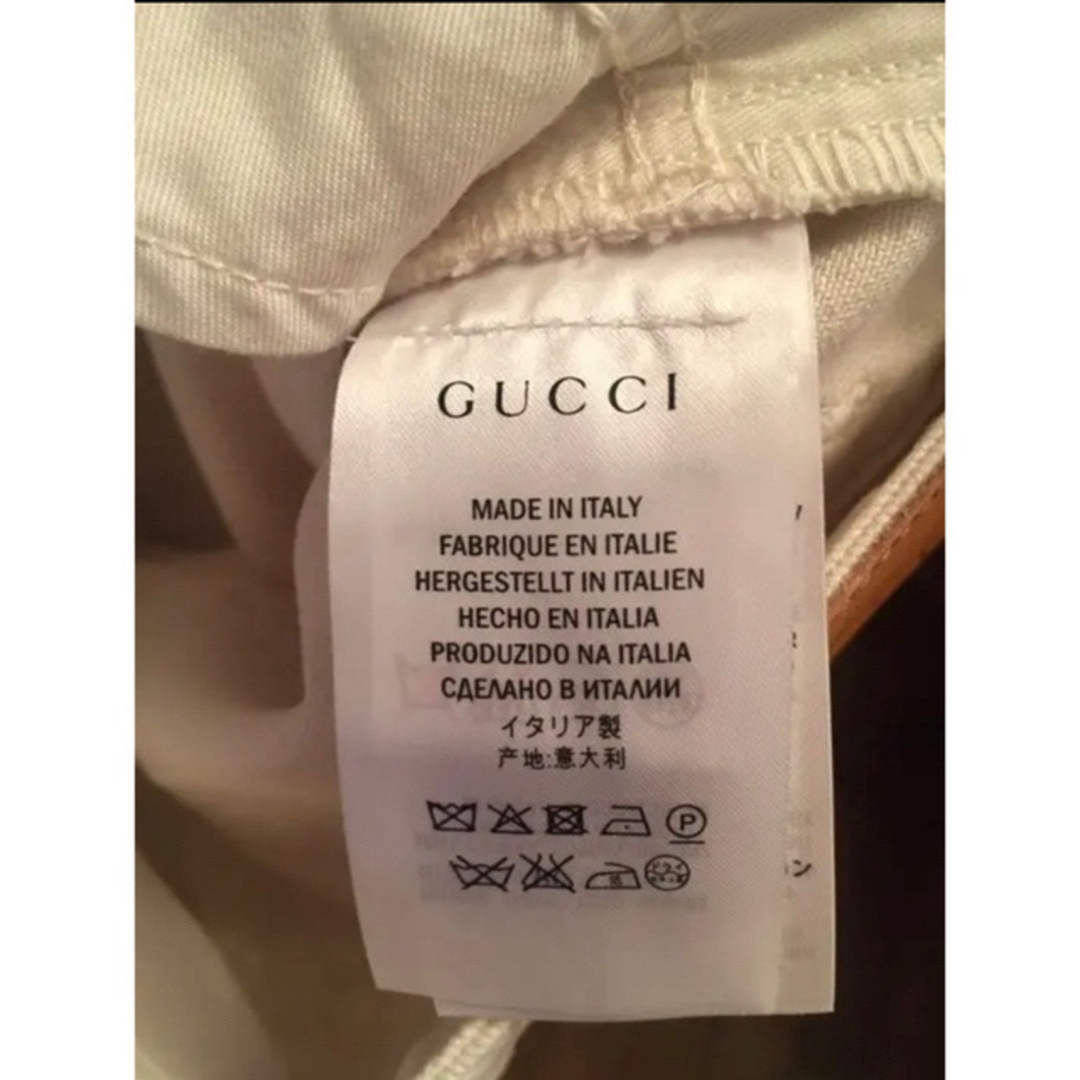 Gucci(グッチ)の新品グッチデニムパンツ、ホワイトカラー、タグ付き。 レディースのパンツ(デニム/ジーンズ)の商品写真