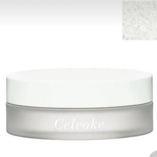 コスメキッチン(Cosme Kitchen)の未使用品　celvoke セルヴォーク　レアファイルースパウダー　EX01(フェイスパウダー)