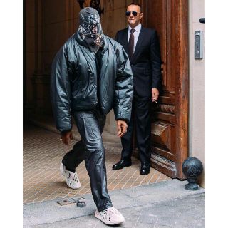 GAP - Yeezy GAP Kanye West ラウンドジャケット M blackの通販