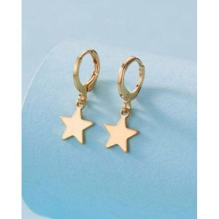 ピアス 星 スター フープピアス ゴールド 可愛い オシャレ 韓国風♡(ピアス)