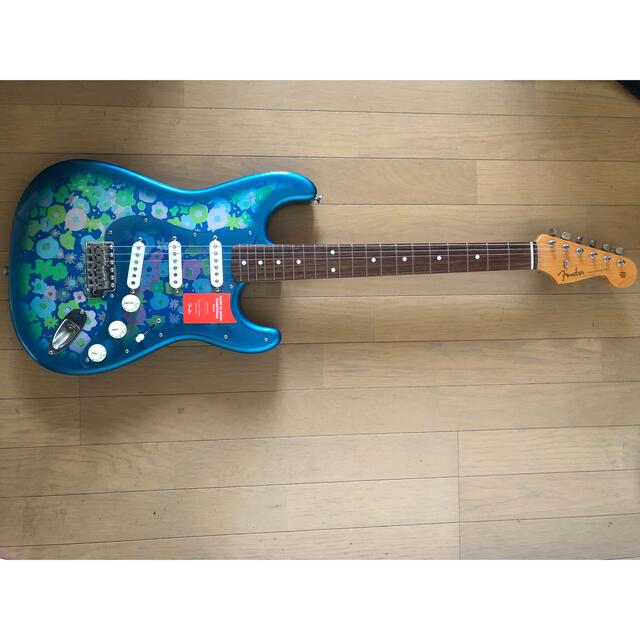 Fender(フェンダー)のfender mij 60s ストラトキャスター  ブルーフラワー  楽器のギター(エレキギター)の商品写真