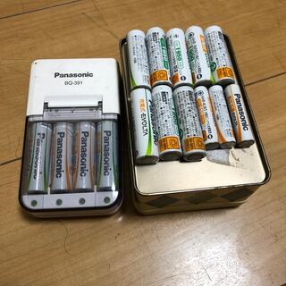 パナソニック(Panasonic)のパナソニックEVOLTA充電器+単三電池12本+単4電池3本(バッテリー/充電器)