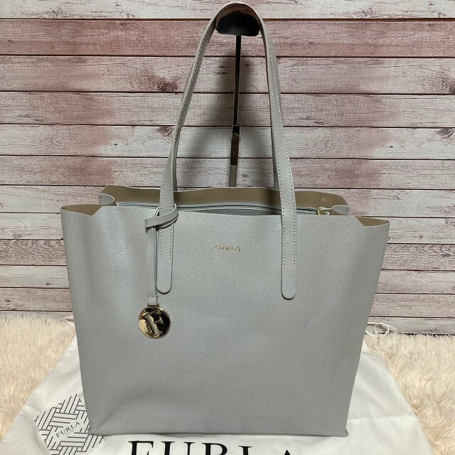 【美品】FURLA サリー　トートバッグ