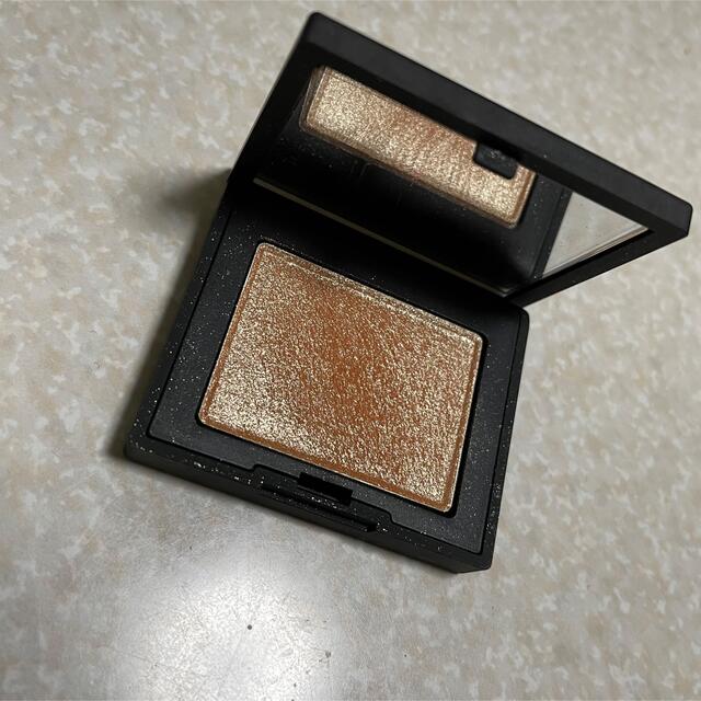 NARS(ナーズ)のNARS ミニハイライト ゴールド コスメ/美容のベースメイク/化粧品(フェイスカラー)の商品写真