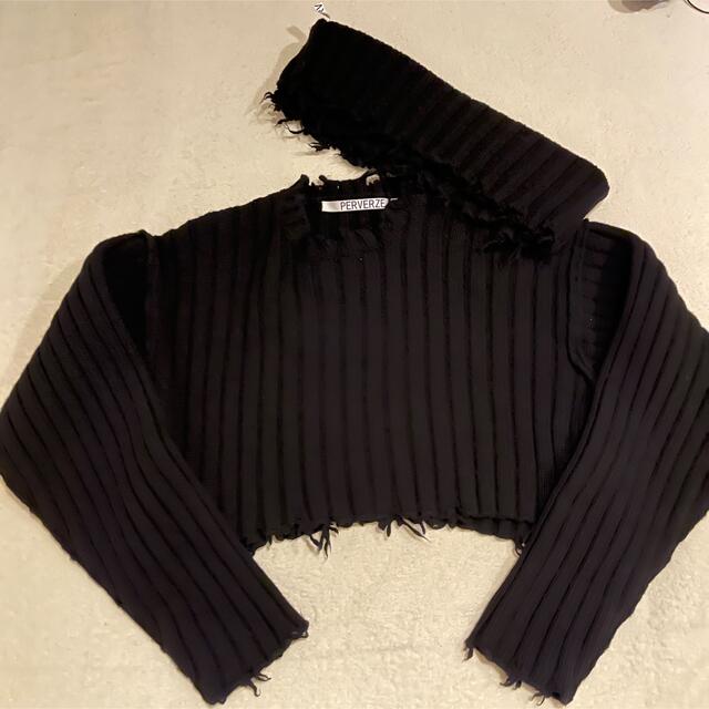 PERVERZE Crash Wide Snood Short Knit レディースのトップス(ニット/セーター)の商品写真