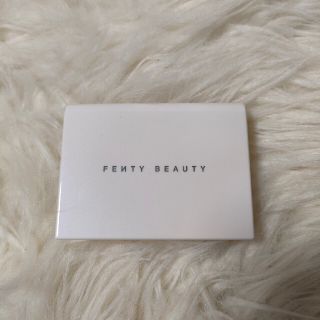 セフォラ(Sephora)のFENTY BEAUTY  INVISIMATTE(フェイスパウダー)