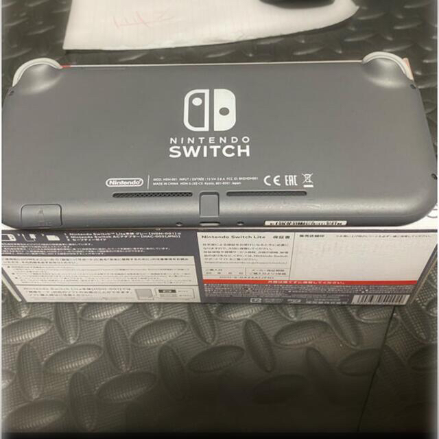 Nintendo Switch(ニンテンドースイッチ)の新品同様 ＊ Nintendo Switch Lite (Gray) エンタメ/ホビーのゲームソフト/ゲーム機本体(携帯用ゲーム機本体)の商品写真