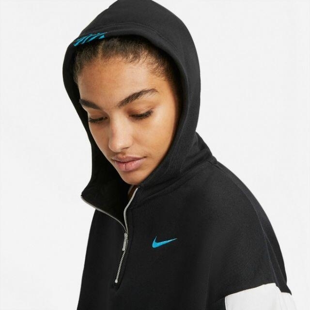 NIKE(ナイキ)のNIKE ナイキ スウェット プルオーバー パーカー フーディ 定価9350円 レディースのトップス(パーカー)の商品写真