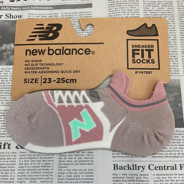 New Balance(ニューバランス)の新品★レディース23㎝〜25㎝ニューバランス★スニーカータイプ靴下★4足セット メンズのレッグウェア(ソックス)の商品写真