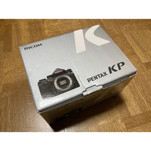 PENTAX(ペンタックス)のPENTAX KP ボディ黒アストロトレーサーGPSユニットペンタックス　セット スマホ/家電/カメラのカメラ(デジタル一眼)の商品写真