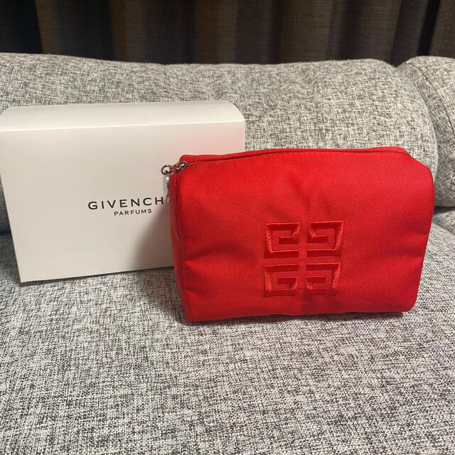 GIVENCHY(ジバンシィ)の新品未使用 ノベルティポーチ GIVENCHY レディースのファッション小物(ポーチ)の商品写真