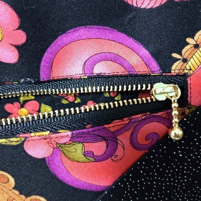 刺繍〛ロラライハリス ハンドメイド フリルバッグ