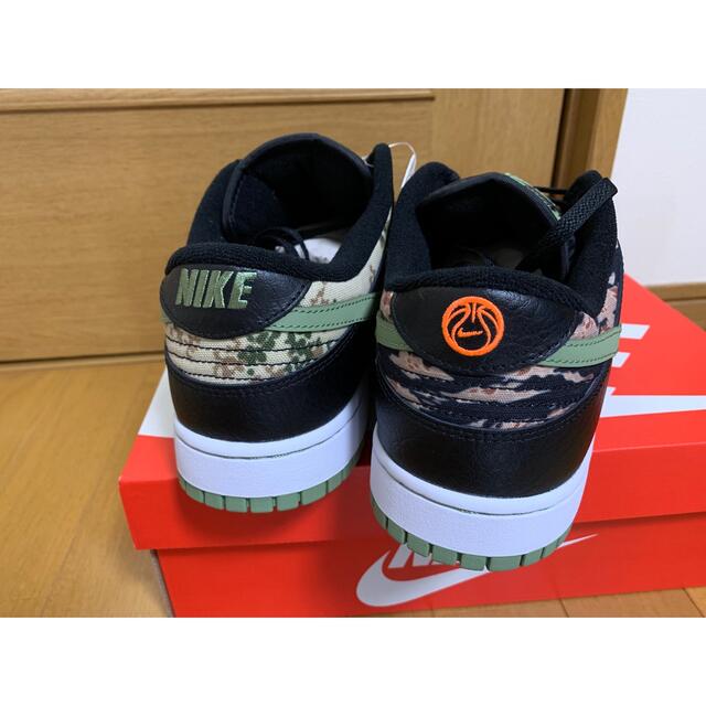 NIKE(ナイキ)の30cm NIKE DUNK LOW SE "BLACK MULTI CAMO" メンズの靴/シューズ(スニーカー)の商品写真