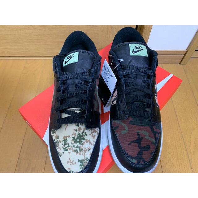 NIKE(ナイキ)の30cm NIKE DUNK LOW SE "BLACK MULTI CAMO" メンズの靴/シューズ(スニーカー)の商品写真