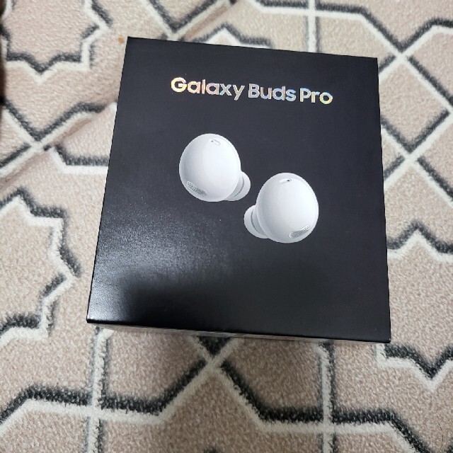 Galaxy(ギャラクシー)のgalaxy buds pro phantom white スマホ/家電/カメラのオーディオ機器(ヘッドフォン/イヤフォン)の商品写真