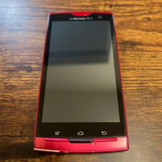 アローズ(arrows)の富士通arrows F-05D マゼンタ　docomo(スマートフォン本体)