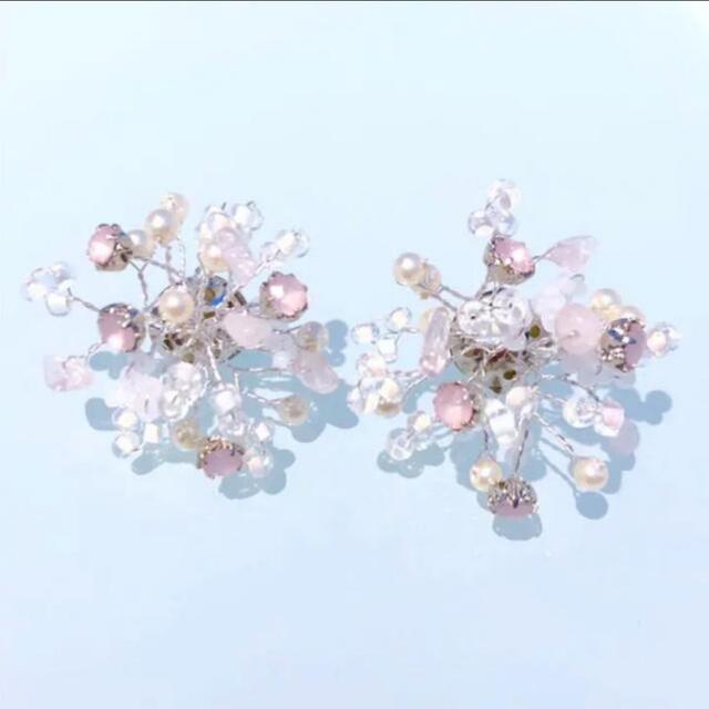 パワーストーン天然石ローズクォーツ♡桜ピンクグレージュ小枝ピアス【サークル】 レディースのアクセサリー(ピアス)の商品写真