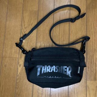 スラッシャー(THRASHER)の美品 THRASHER スラッシャー ショルダーバッグ ボディバッグ 黒ブラック(ボディーバッグ)