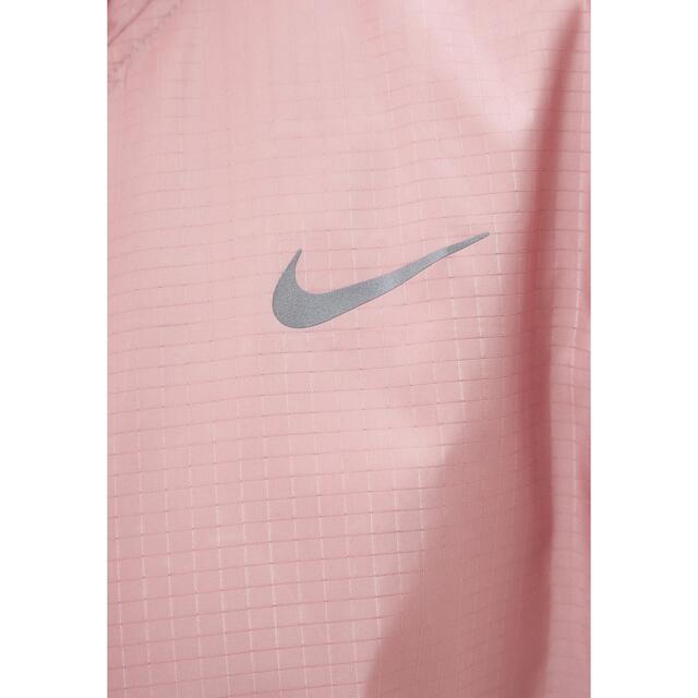 NIKE(ナイキ)のNIKE WOMENS ESSENTIAL HOODIE JACKET レディースのトップス(パーカー)の商品写真