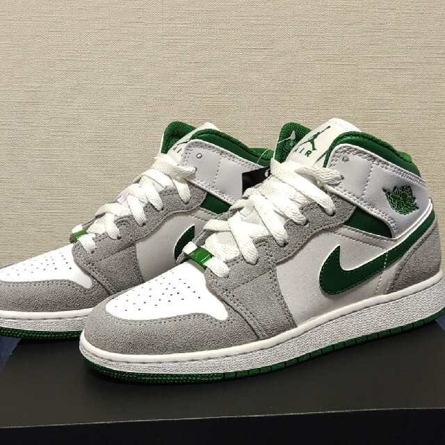 ナイキ Nike GS Air Jordan 1 Mid SE 23cm