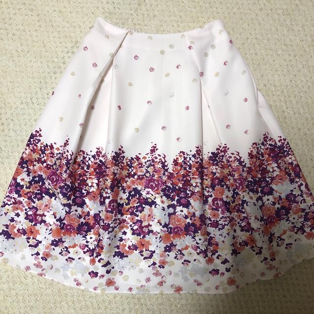 tocco(トッコ)の新品未使用🎀tocco closet🎀花柄スカート🎀 レディースのスカート(ひざ丈スカート)の商品写真