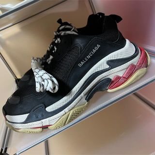 BALENCIAGA トリプルS 37 ブラックレッド