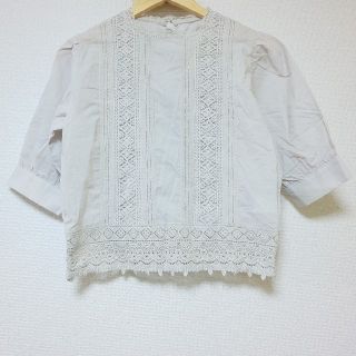 グレイル(GRL)の【新品・タグ付き‼️】GRL グレイル トップス ブラウス(シャツ/ブラウス(半袖/袖なし))