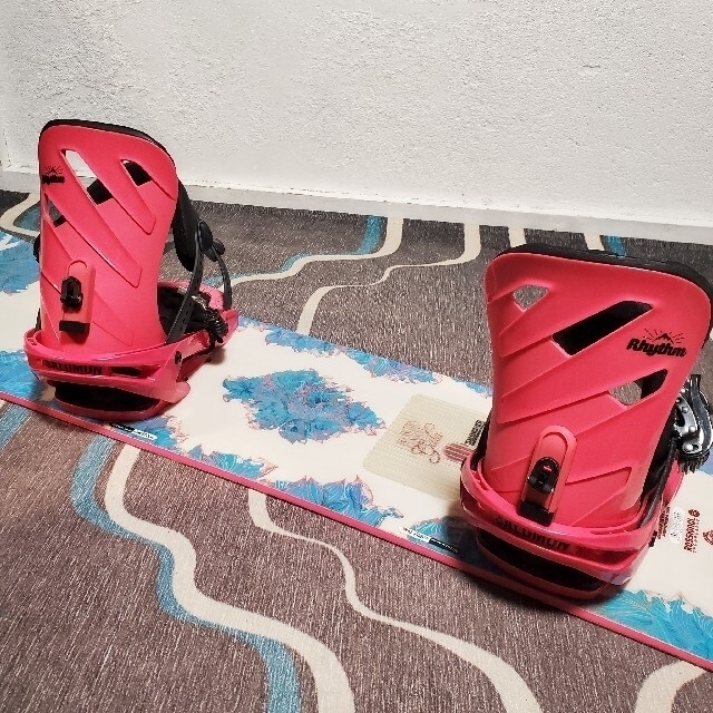 SALOMON(サロモン)のスノーボード　140 ロシニョール　サロモン　ビンディング　板　レディース　子供 スポーツ/アウトドアのスノーボード(ボード)の商品写真