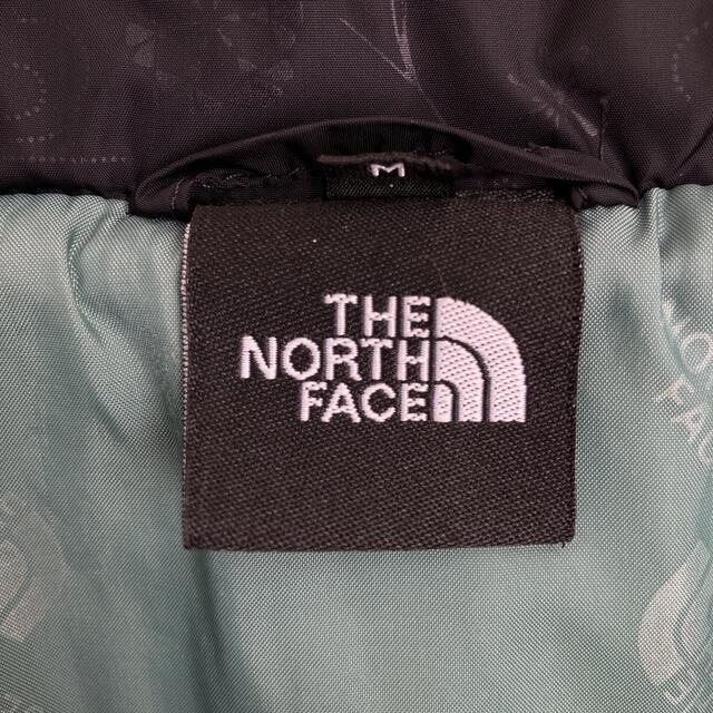 THE NORTH FACE(ザノースフェイス)のノースフェイス キルティングジャケット 花柄 ブラック レディースM レディースのジャケット/アウター(ブルゾン)の商品写真