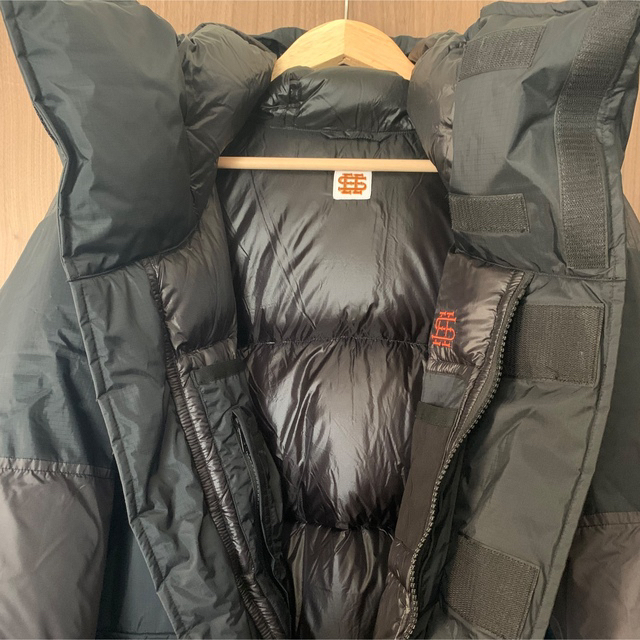 1LDK SELECT(ワンエルディーケーセレクト)のSEE SEE DOWN JACKET MINI GOZILLA seesee その他のその他(その他)の商品写真