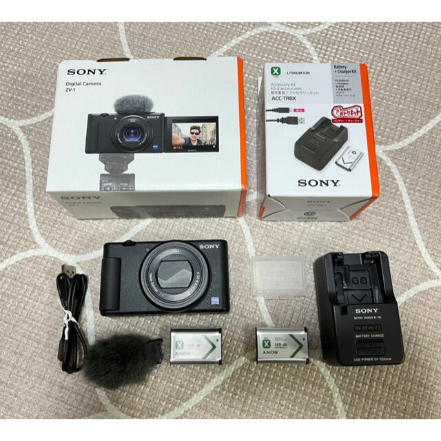 SONY(ソニー)のVLOGCAM ZV-1  ソニー　SONY カメラ　(マイク付き) スマホ/家電/カメラのカメラ(コンパクトデジタルカメラ)の商品写真