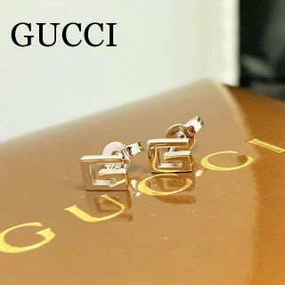 グッチ(Gucci)の新品仕上 グッチ GG ロゴ ピアス ホワイト ゴールド K18 WG 750(ピアス)