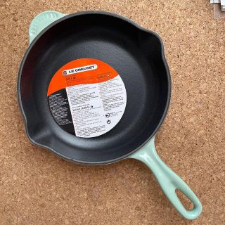 ルクルーゼ(LE CREUSET)の専用　スキレット　クールミント(鍋/フライパン)