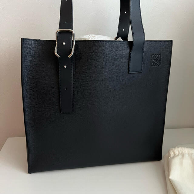 LOEWE バックルトート　トートバッグバッグ