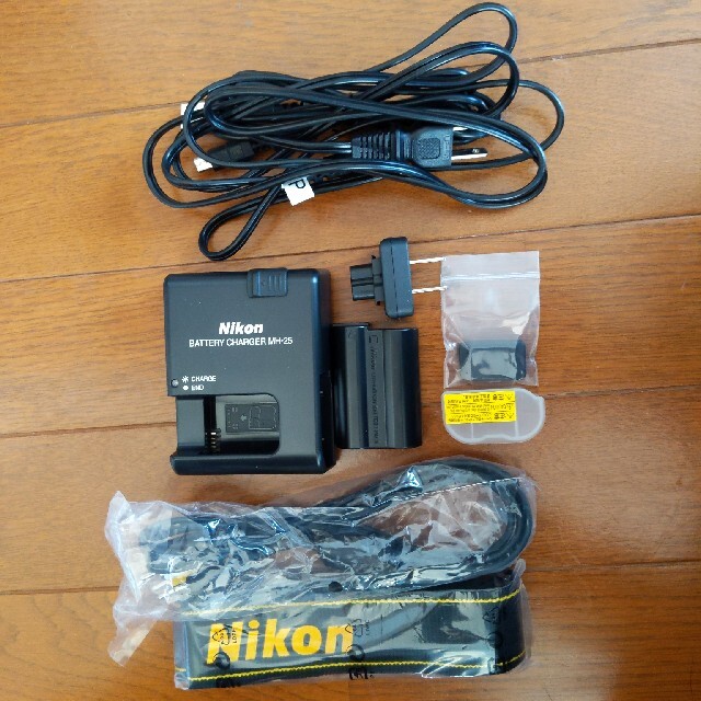 Nikon ニコン　デジカメ　d7000