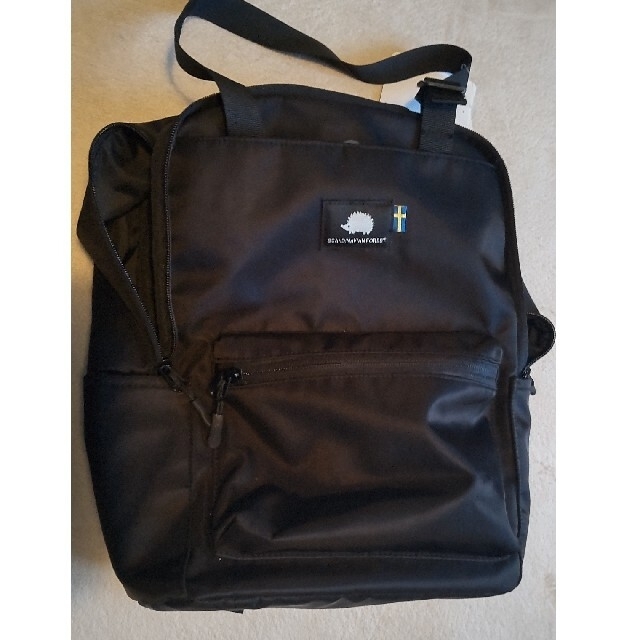 リュック　黒　スカンジナビアンフォレスト レディースのバッグ(リュック/バックパック)の商品写真