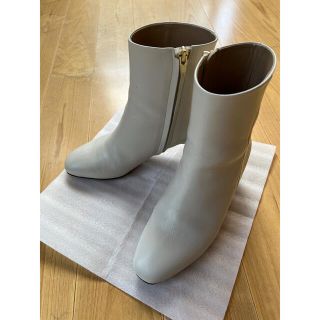 ニジュウサンク(23区)の【お買い得】23区レザーショートブーツ(ブーツ)