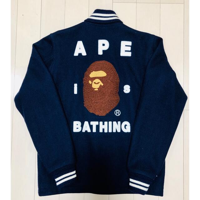 A BATHING APE(アベイシングエイプ)のAPE ベイプ エイプ アベイシングエイプ NIGO  BAPE スタジャン メンズのジャケット/アウター(スタジャン)の商品写真