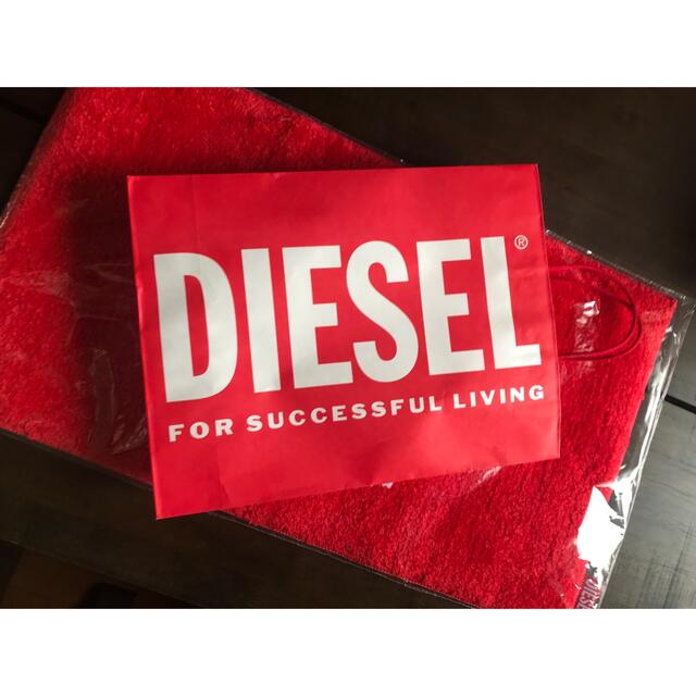 【新品】DIESEL ルームマット ラグ  Dロゴ ノベルティ 非売品 入手困難