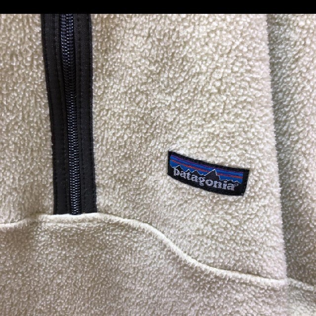 patagonia(パタゴニア)のパタゴニア　patagonia　フリース　M メンズのジャケット/アウター(ブルゾン)の商品写真