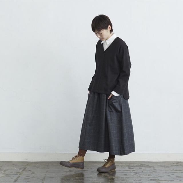 atelier naruse/ wool gather skirt  グレーロングスカート