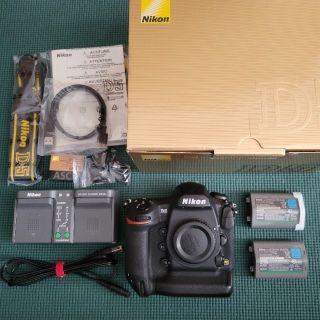 ニコン(Nikon)の美品　Nikon　D5　XQDタイプ　ボディ　ショット数48485回　付属多数(デジタル一眼)