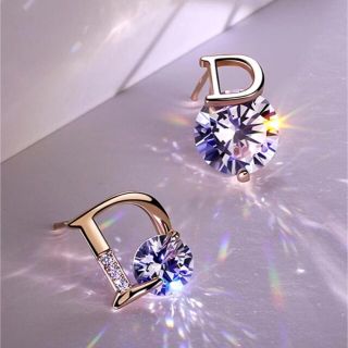 ビジュー　イニシャルDピアス　ローズゴールド(ピアス)