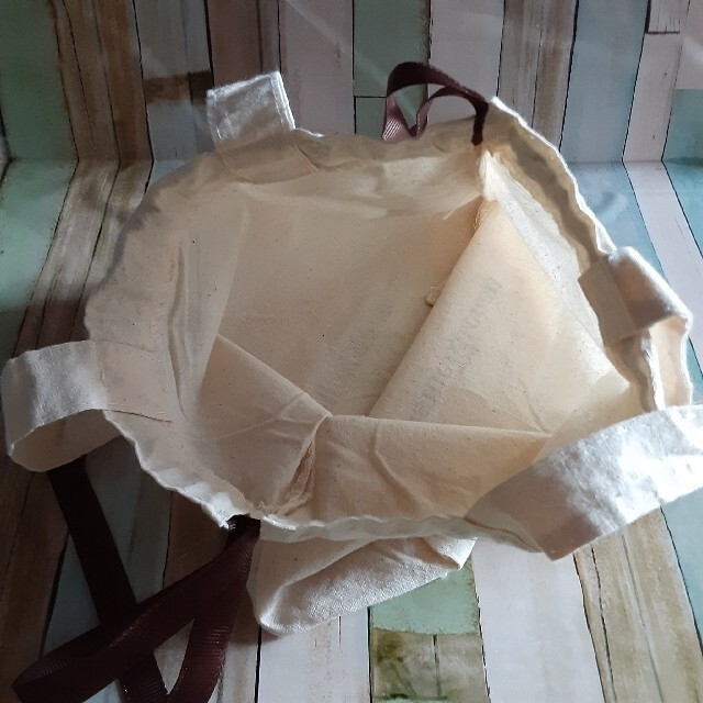 Cosme Kitchen(コスメキッチン)のコスメキッチン プレゼント袋 巾着袋 ミニトート レディースのバッグ(ショップ袋)の商品写真