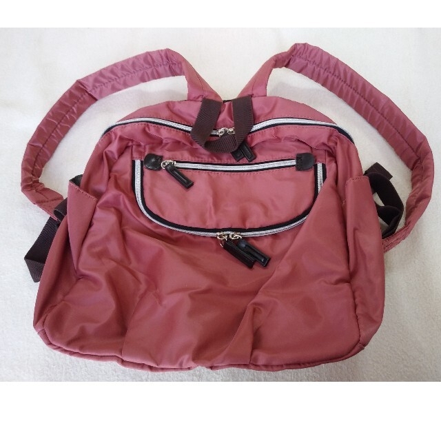 リュック　軽量　ピンク　バッグ　レディースリュック レディースのバッグ(リュック/バックパック)の商品写真